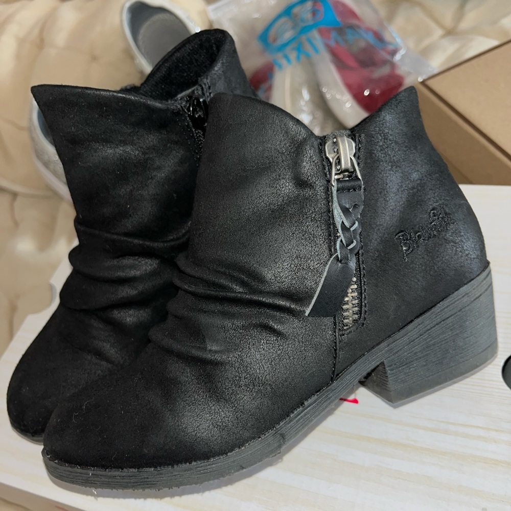 Blowfish Booties